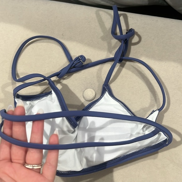 purple bathing suit top adjustable straps with double band - Picture 3 of 3